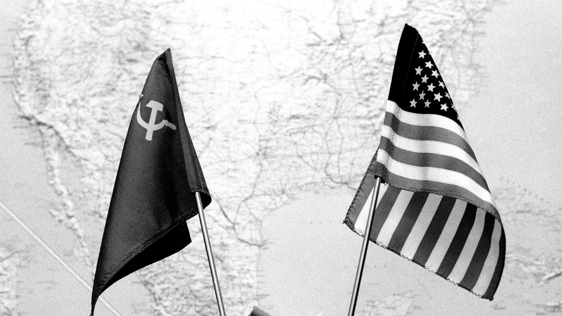 Холодная война в Арктике: Американский шпион на дельтаплане в небе Советского Заполярья в 1962 году