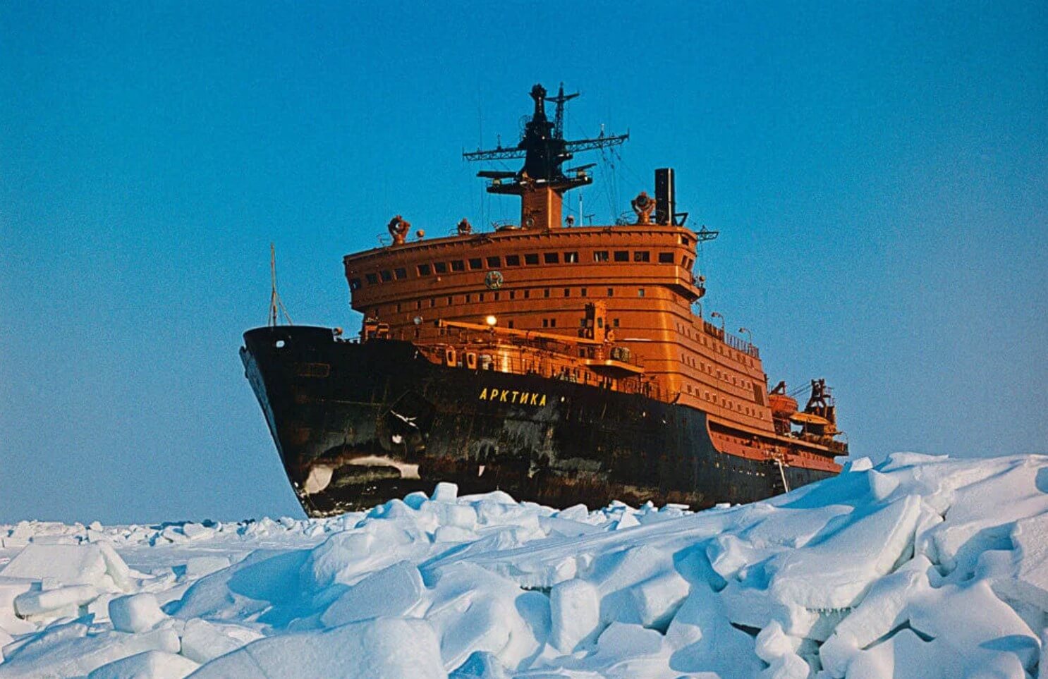 Ускоренное развитие Арктики названо приоритетом России