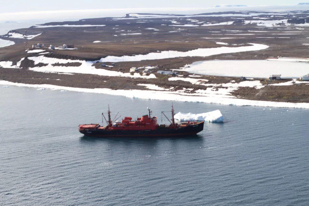 Арктический плавучий университет исследует экосистемы Баренцева и Карского морей