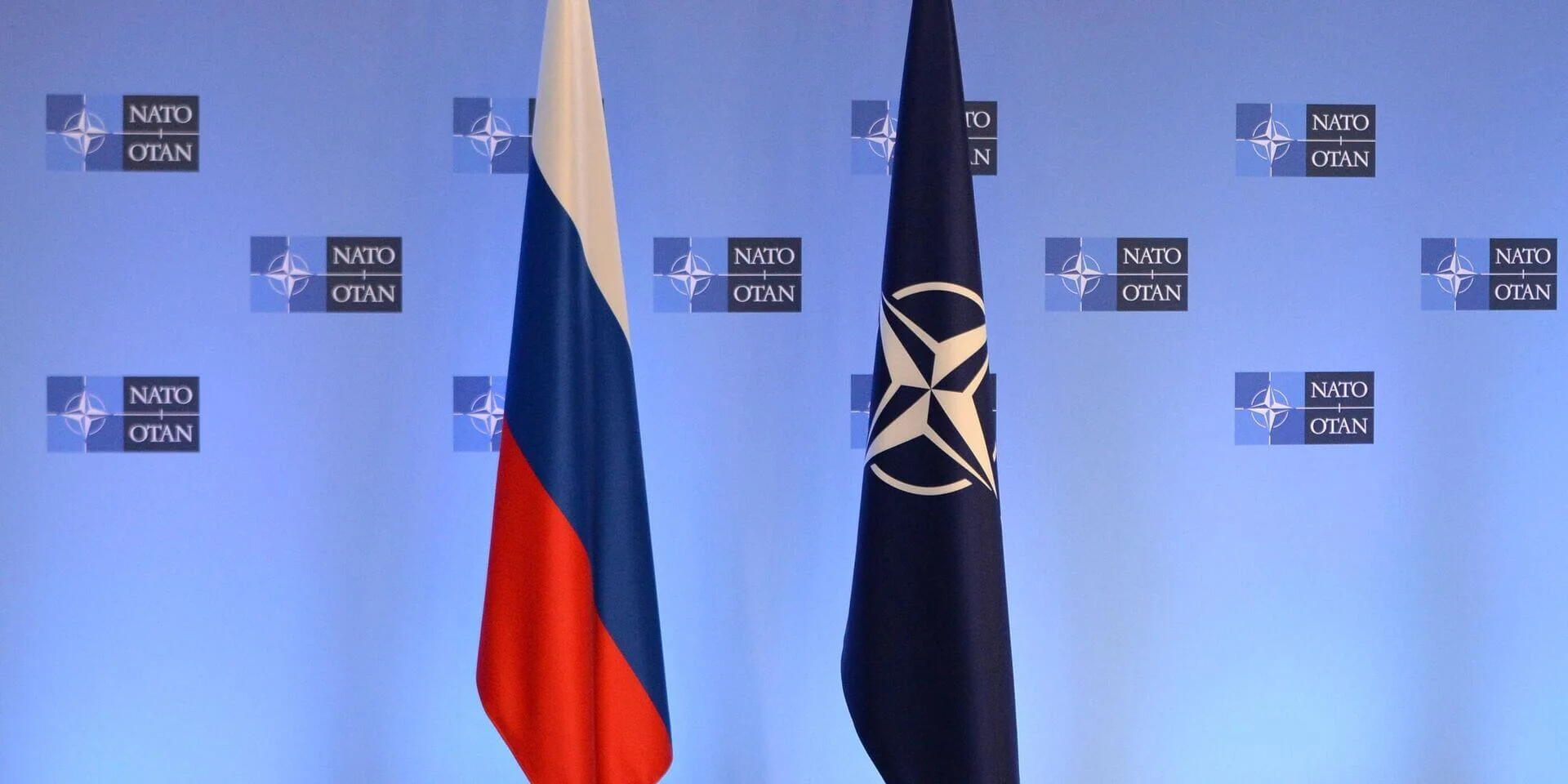 Шойгу прокомментировал поведение НАТО в Арктике